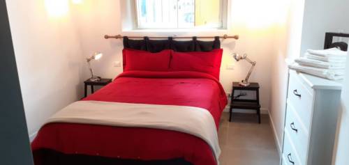 dormoatorino-giardinetto-1-letto-rosso